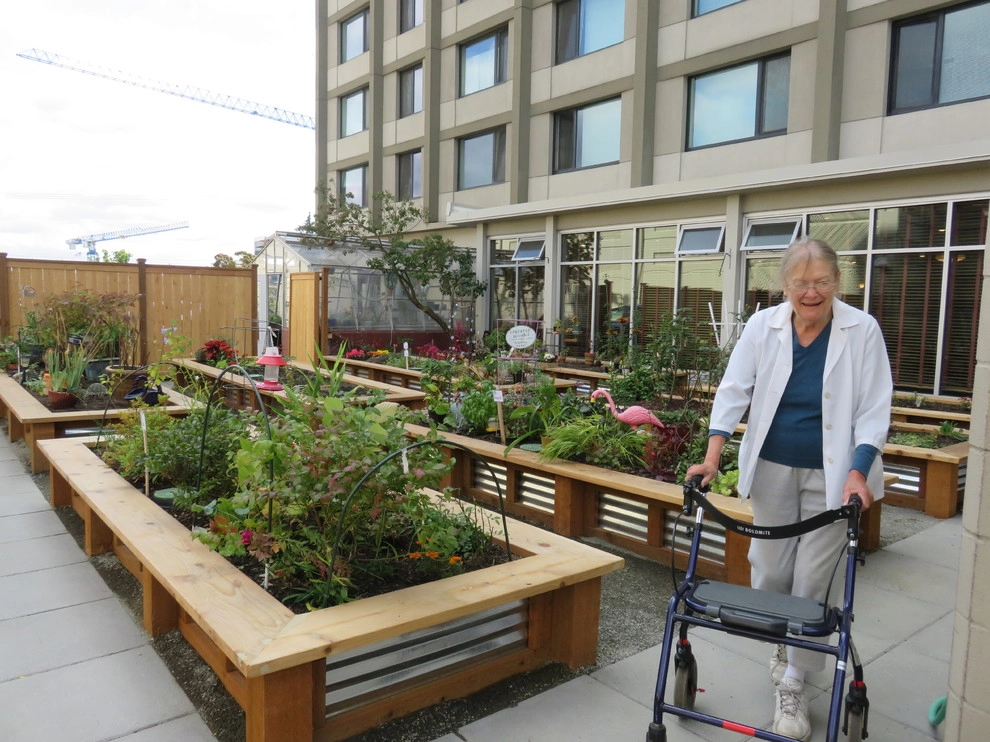 Hill Top House Assisted Living by Vireo Design Studio, LLC - Photo 3