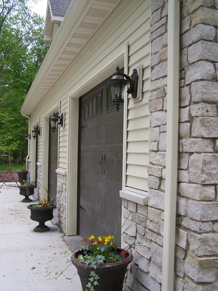 Project 1321 by Luxury Homes, Inc. - Photo 2