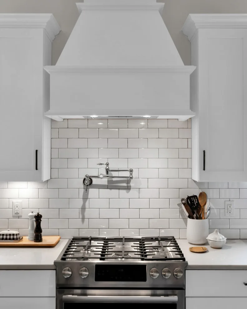 Contemporary Kitchen at Berry Farms by Southern Hills Construction - Photo 3