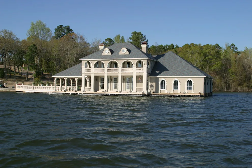 Waterfront Lodge by Carlyle Homes - Photo 2