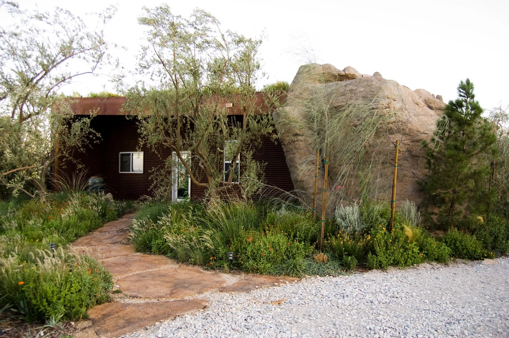 The Boulder House by W Garett Carlson, ASLA - Photo 3