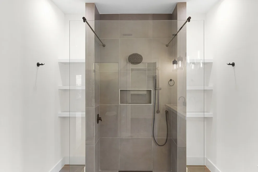 Bowles Avenue by Riverside Homes Custom - Photo 13