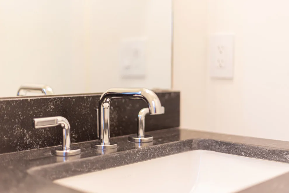 Bowles Avenue by Riverside Homes Custom - Photo 17
