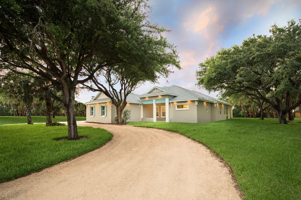 Private Residence at Melbourne Beach by LifeStyle Homes, Inc. - Photo 23