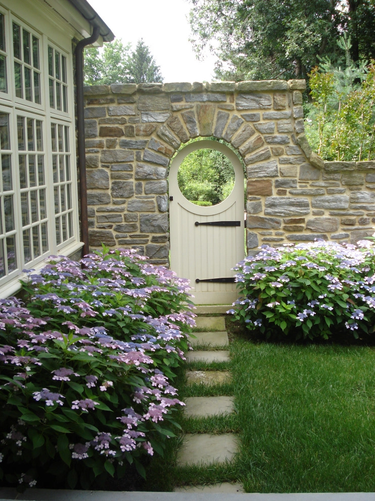 Main Line Estate by Wallace Landscape Associates - Photo 6