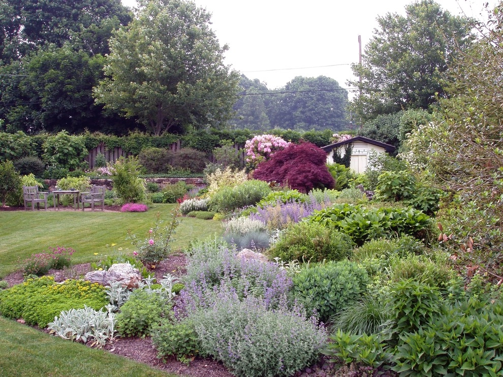 Distinctive Gardens by Wallace Landscape Associates - Photo 12