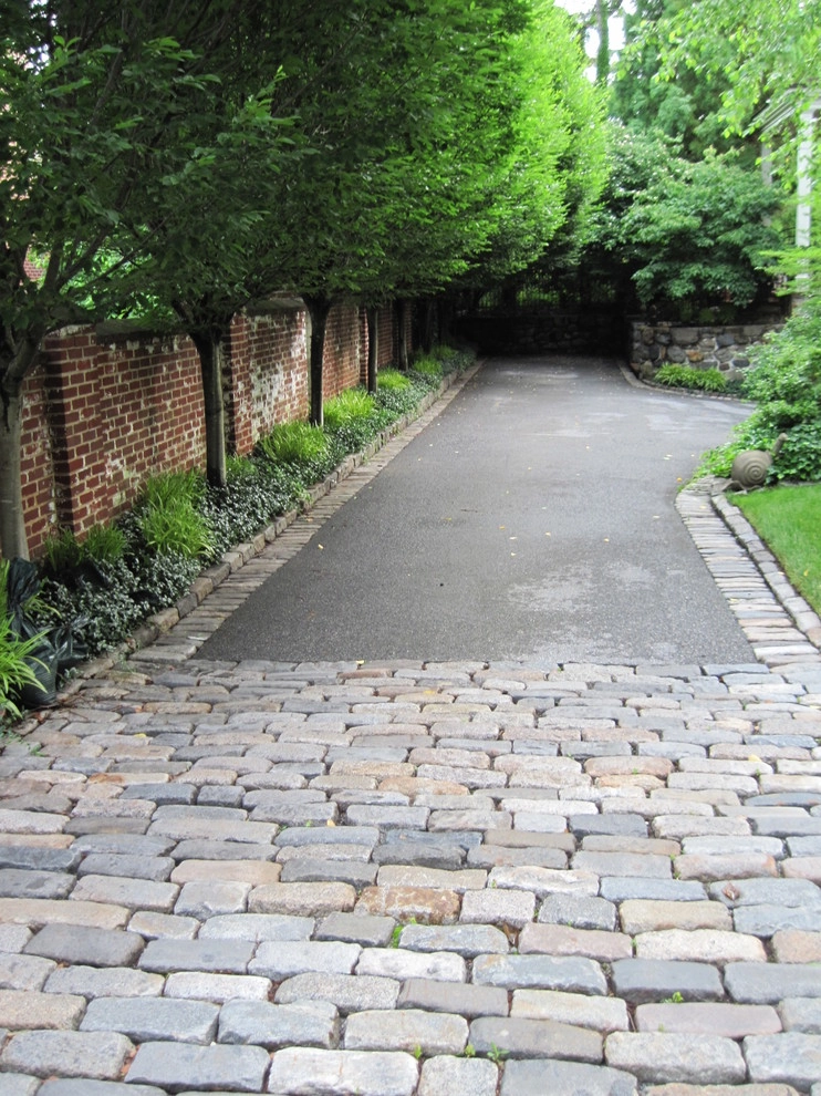 Entrance Gardens by Wallace Landscape Associates - Photo 5