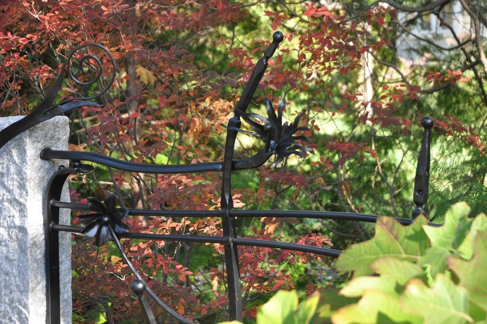 Polytropic Fence by Bilowz Associates Inc. - Photo 9