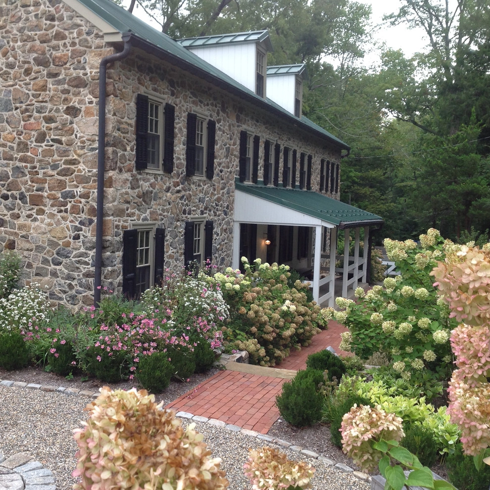 Newtown Square Garden by Wallace Landscape Associates - Photo 4