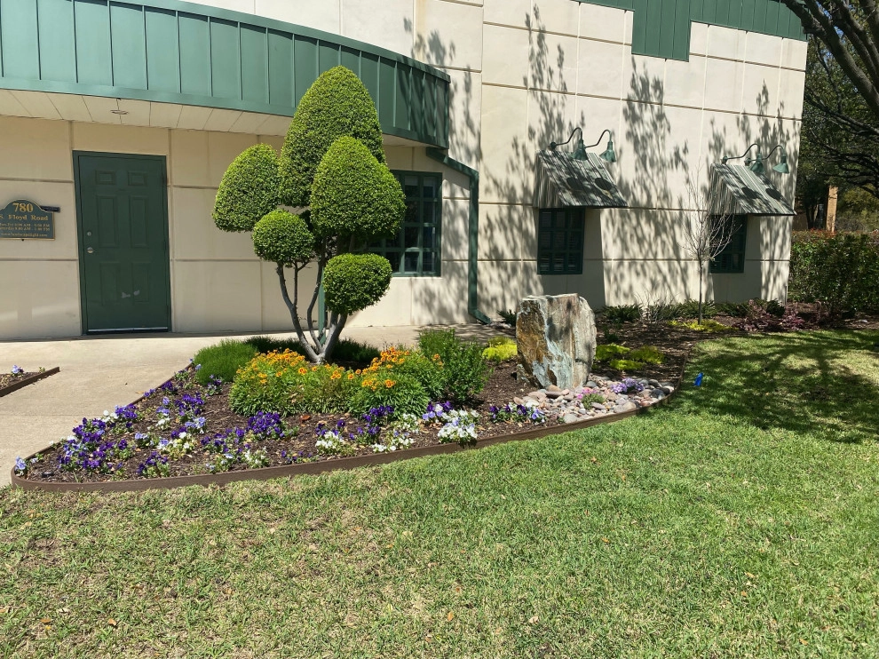 Richardson Texas landscape redo by Wanderback Design - Photo 6