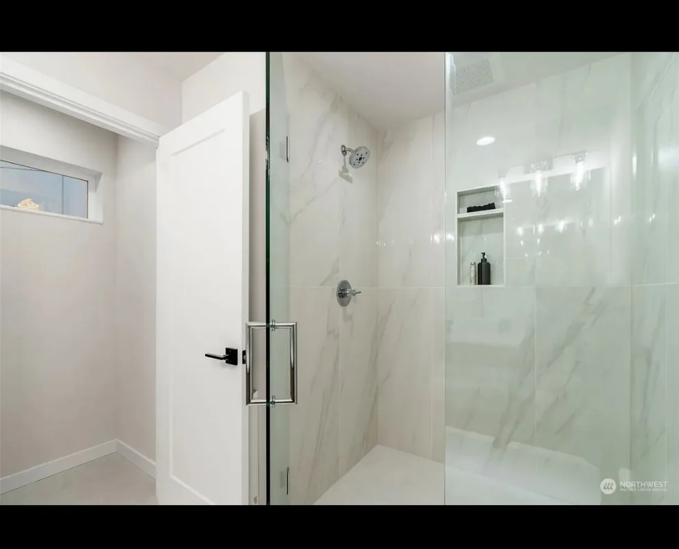 Capitol Hill Multi-Unit Townhomes by Seattle Custom Contractors - Photo 2