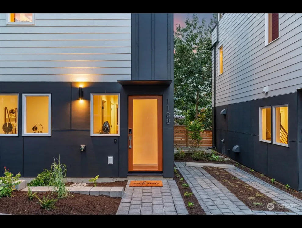 Capitol Hill Multi-Unit Townhomes by Seattle Custom Contractors - Photo 7