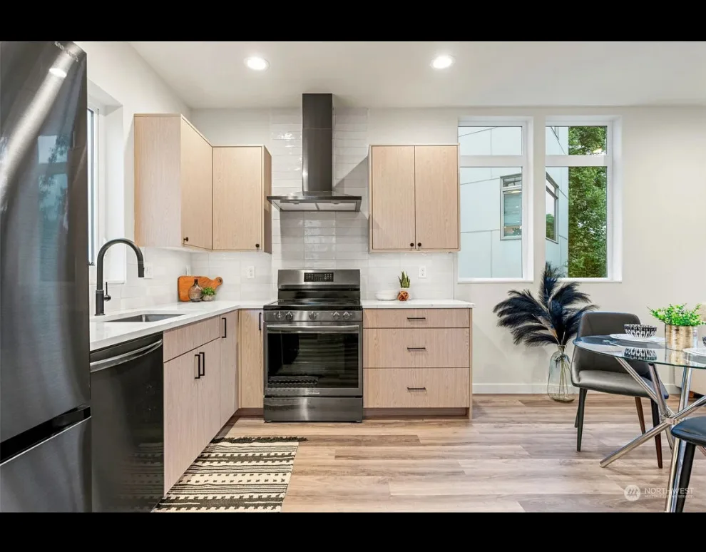 Capitol Hill Multi-Unit Townhomes by Seattle Custom Contractors - Photo 8