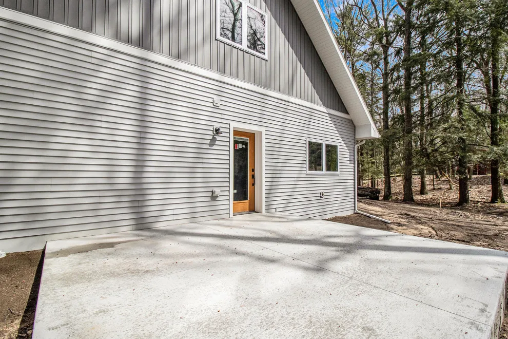 Charity Retreat by R-Value Homes - Photo 5