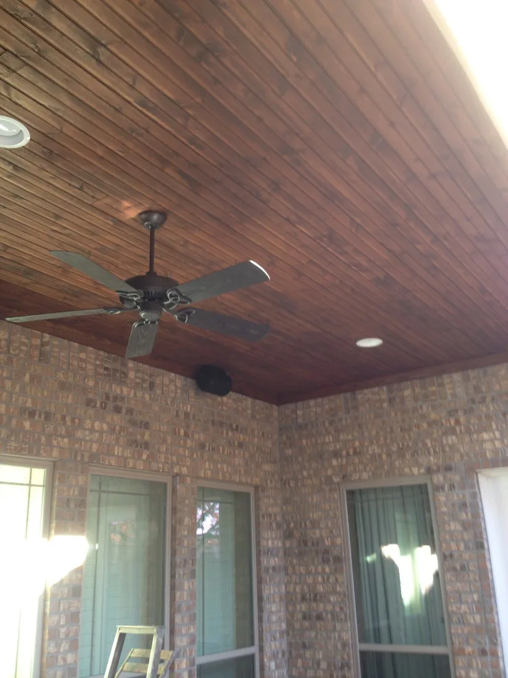 Vaults and Overheads by Harmon & Holcomb Homes - Photo 27
