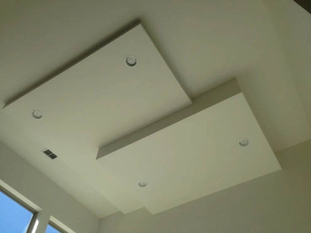 Vaults and Overheads by Harmon & Holcomb Homes - Photo 14