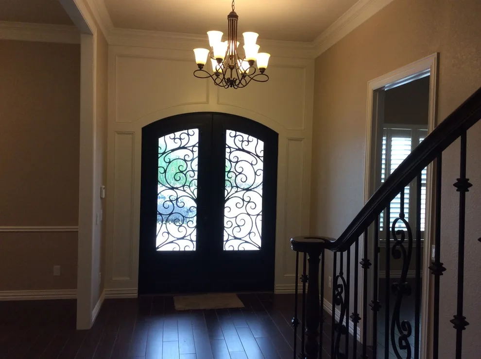 Vaults and Overheads by Harmon & Holcomb Homes - Photo 15