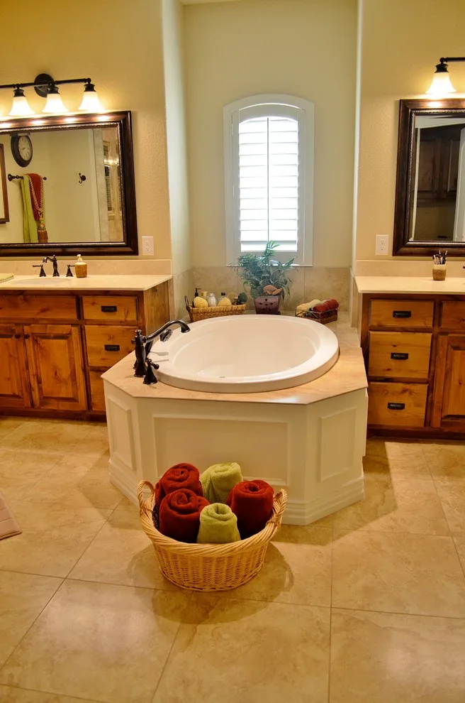 Harmon & Holcomb Homes - Photo 14