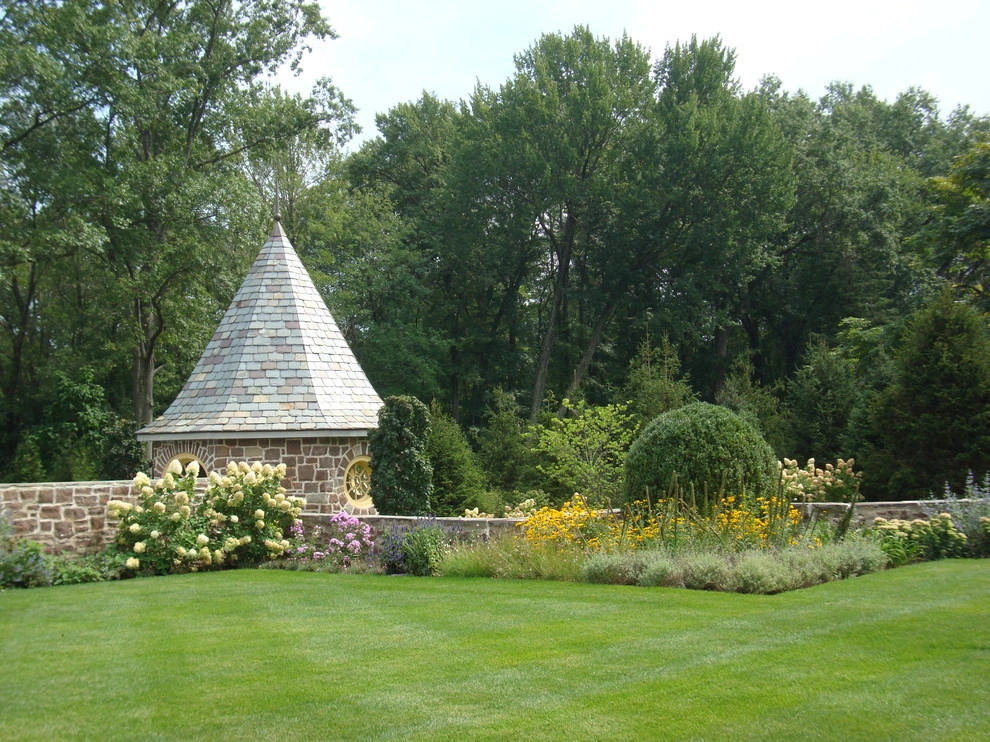 West Hartford Manor by Wesley Stout Associates - Photo 4