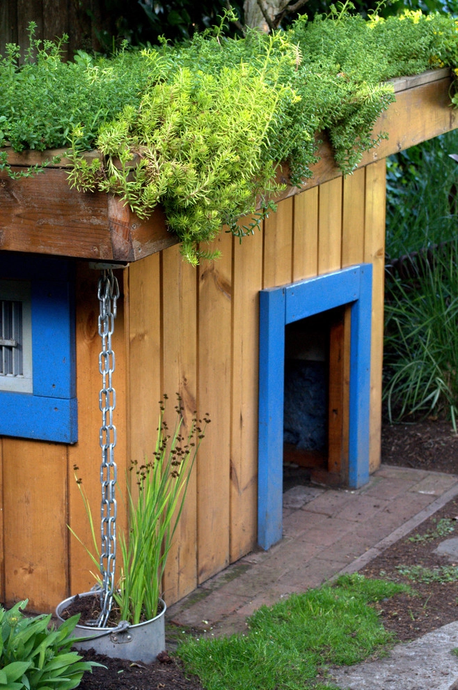 Green Roof Doghouse by Wheel & Barrow Landscape Design & Maintenance - Photo 2