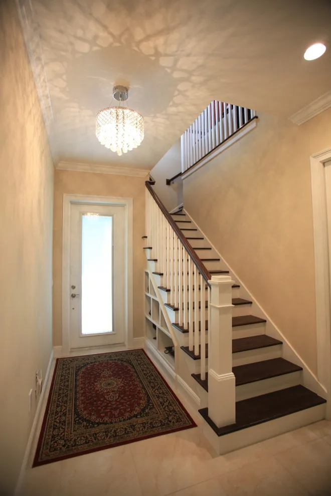 Charles Avenue Home by CEMCO Construction Company - Photo 10