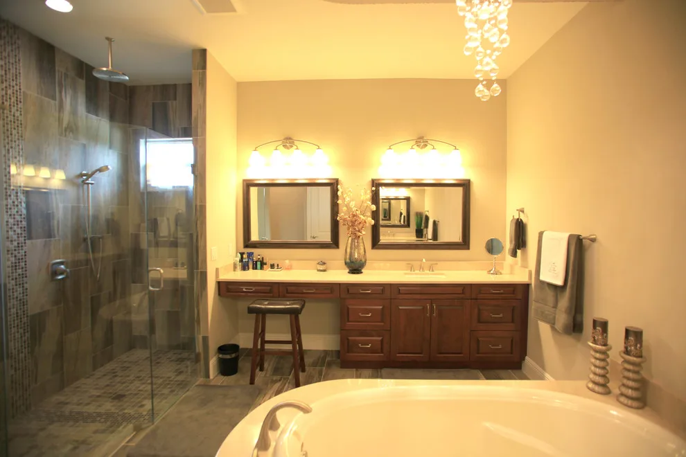 Charles Avenue Home by CEMCO Construction Company - Photo 8