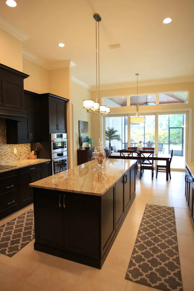 Charles Avenue Home by CEMCO Construction Company - Photo 7