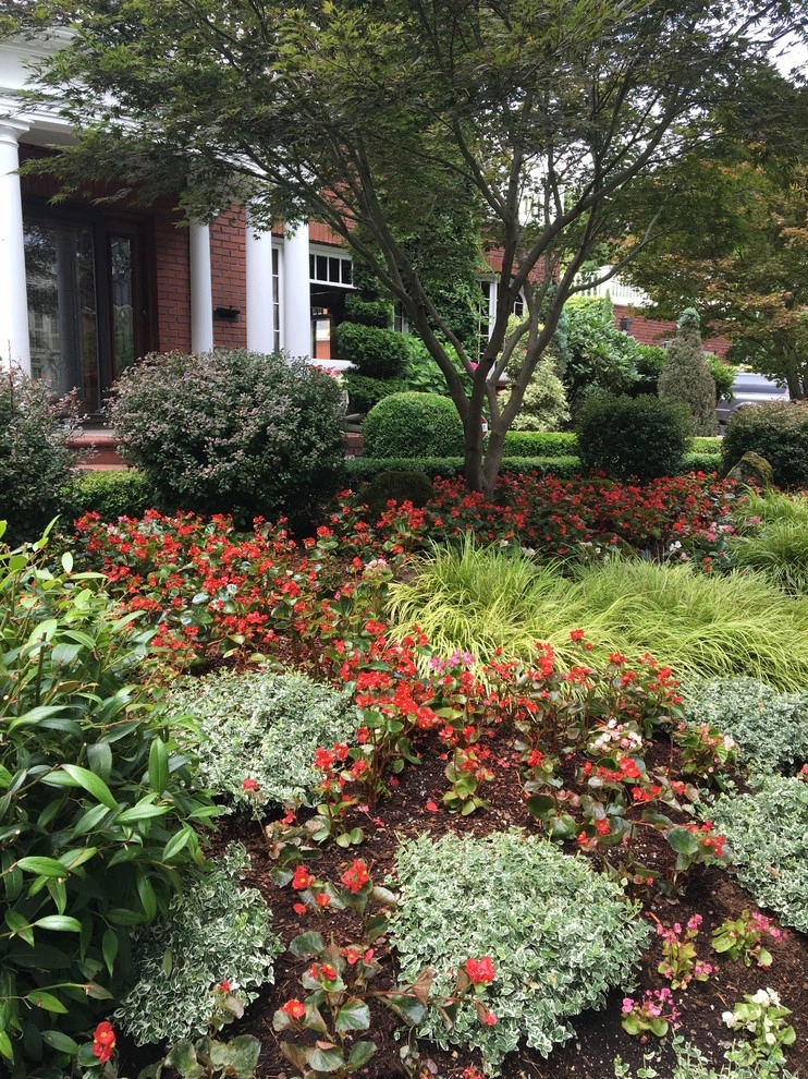 Gardens Maintained by Wheel & Barrow Landscape by Wheel & Barrow Landscape Design & Maintenance - Photo 13