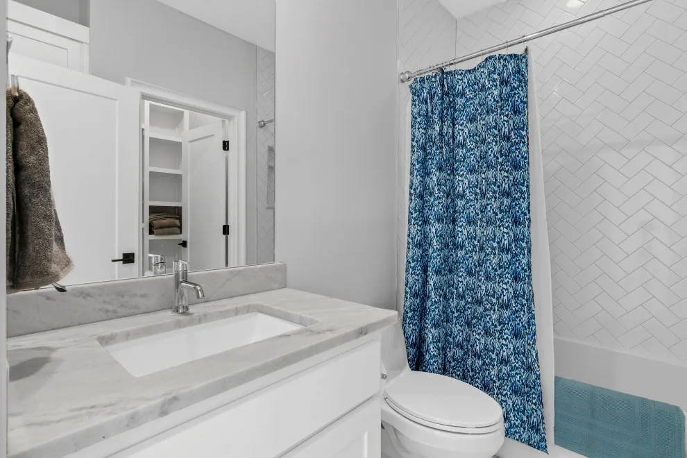 Traditional University Park Residence by Canterbury Custom Homes LLC - Photo 7