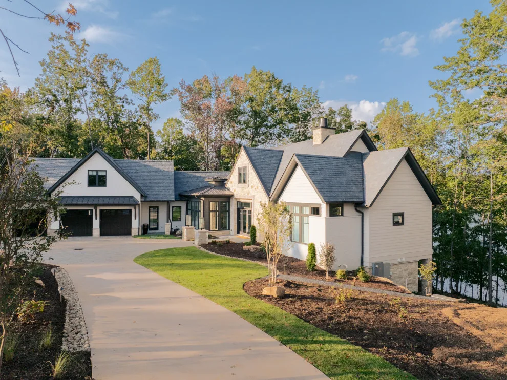 Keowee Springs Concept Home at the Cliffs by Dillard-Jones Builders, LLC - Photo 3