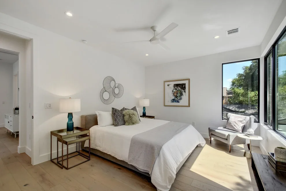 Collier Avenue by Moazami Homes - Photo 15