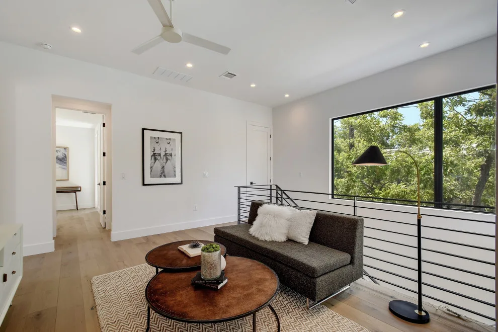 Collier Avenue by Moazami Homes - Photo 8
