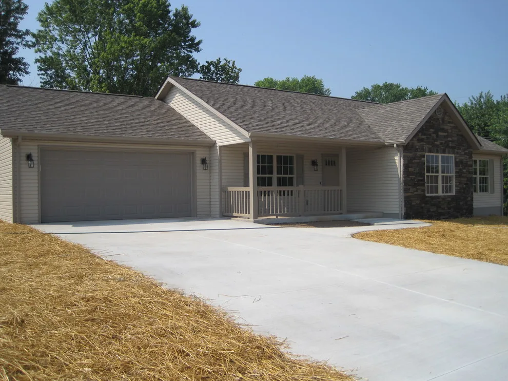 Finished Dwellings by Tri County Homes Inc. - Photo 5