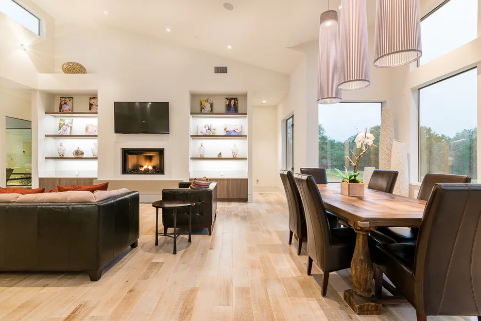 Modern Tailored Residence Austin by Camelot Custom Homes Inc. - Photo 8