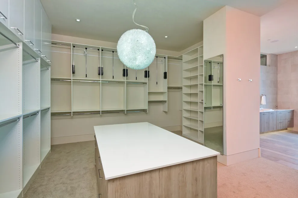 Modern Tailored Residence Austin by Camelot Custom Homes Inc. - Photo 18