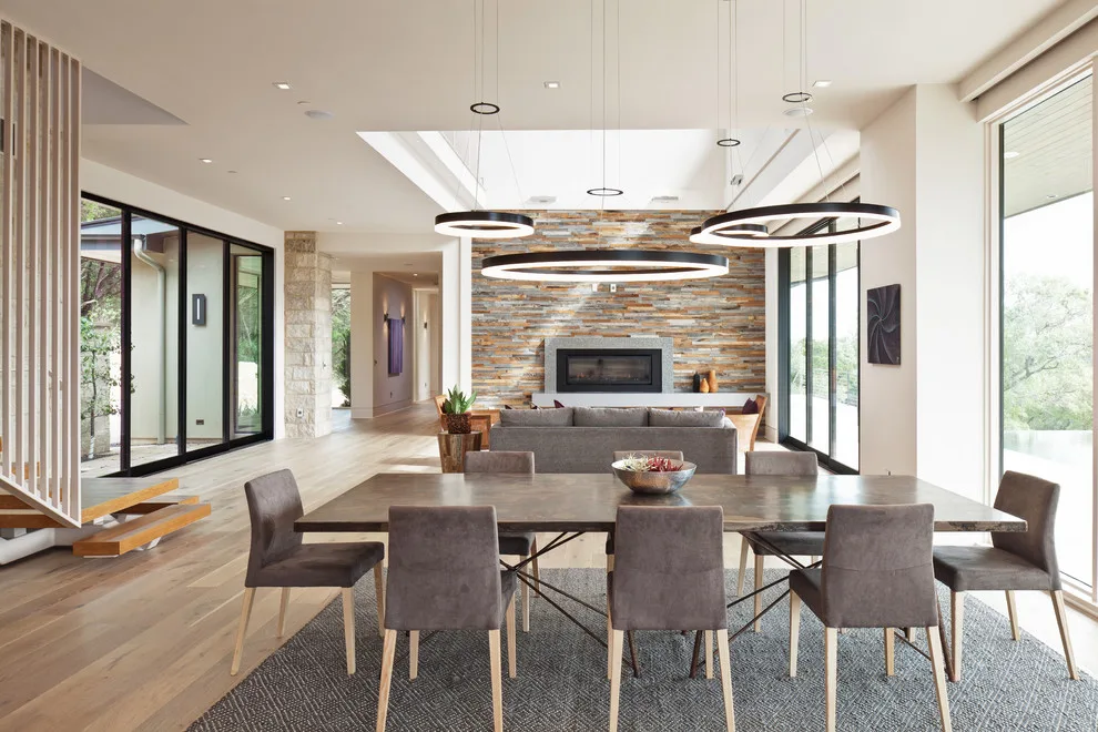 Modern Tailored Residence Austin by Camelot Custom Homes Inc. - Photo 7