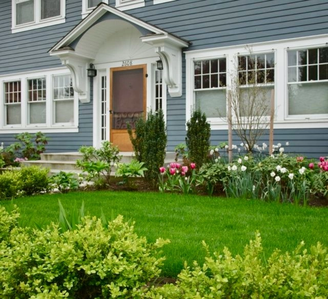 Traditional Landscaping - Irvington by Wolfstone Landscape Design - Photo 5