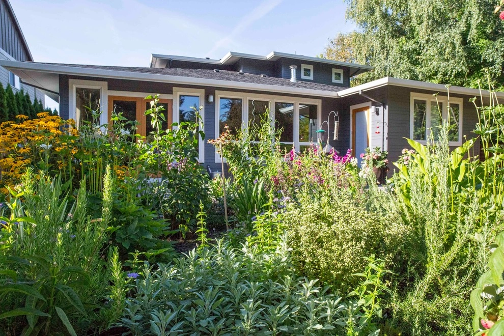 Bridlemile Neighborhood Landscaping by Wolfstone Landscape Design - Photo 16