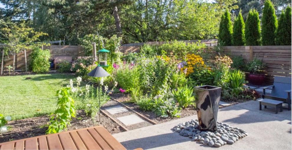 Bridlemile Neighborhood Landscaping by Wolfstone Landscape Design - Photo 13