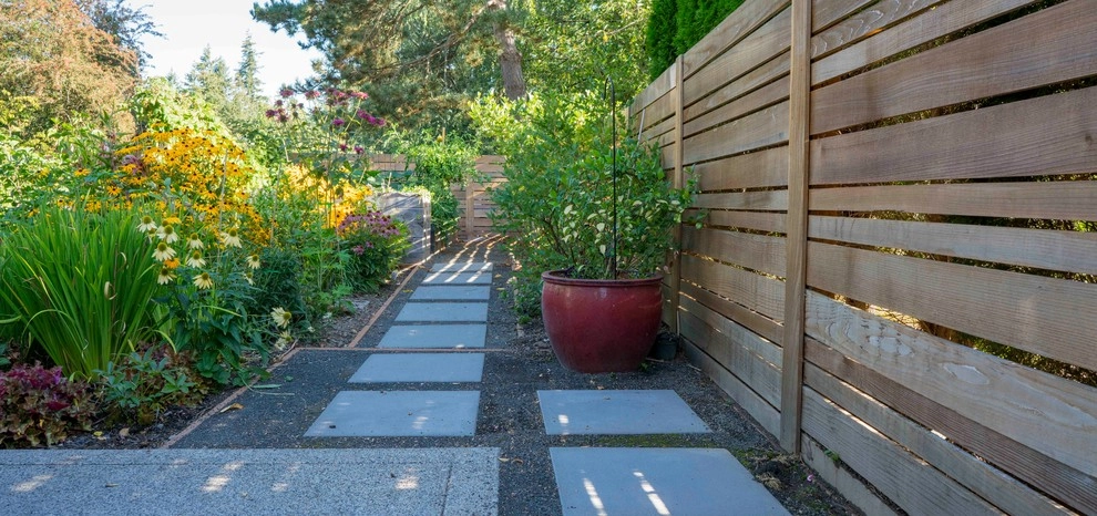 Bridlemile Neighborhood Landscaping by Wolfstone Landscape Design - Photo 4