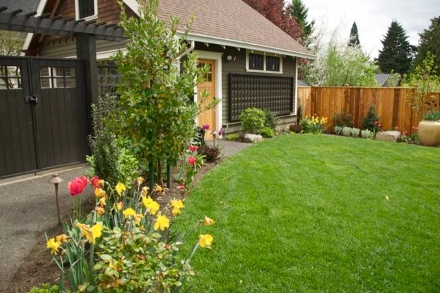 Craftsman Style Landscape - Mt. Tabor by Wolfstone Landscape Design - Photo 5