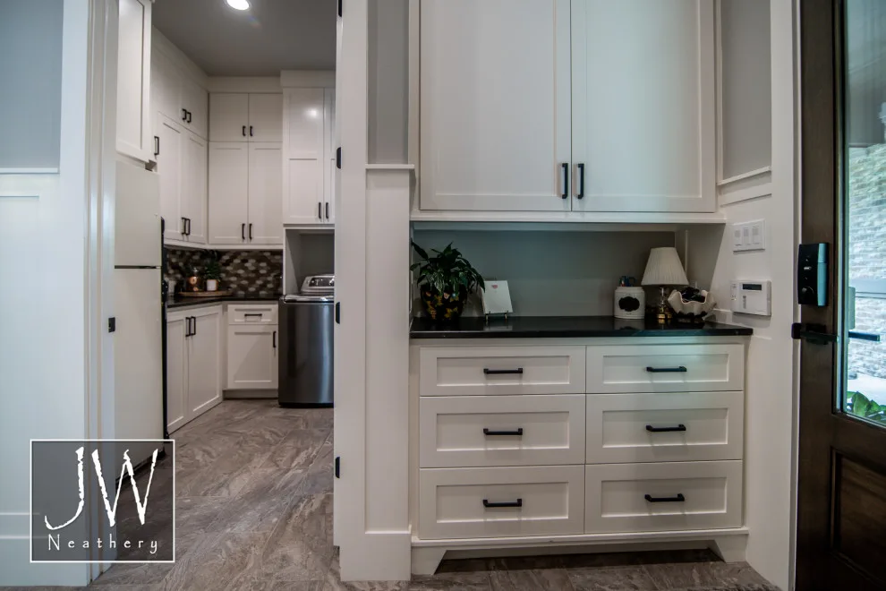 Modern in Huntsville, Tx by J.W. Neathery Custom Home Craftsman - Photo 21