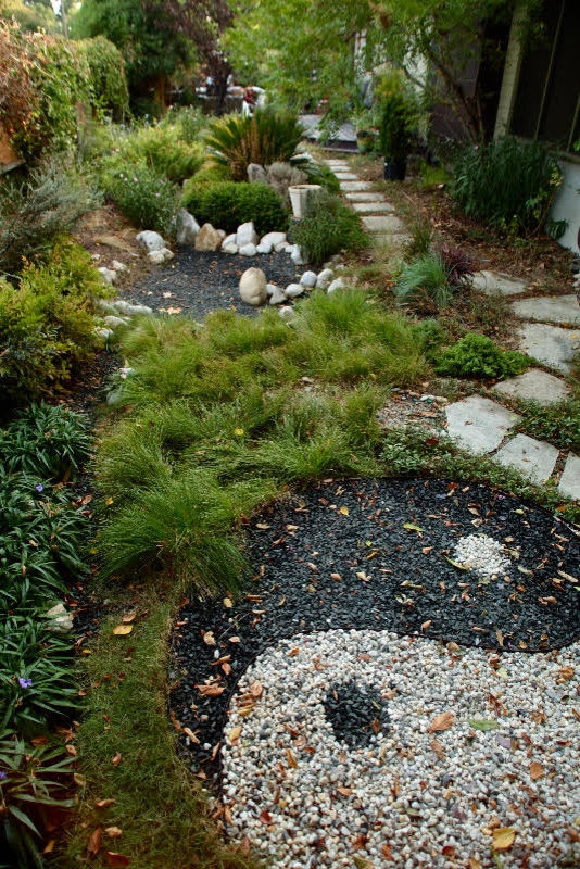 Blissful Gardens & Green Dragon Design - Photo 2