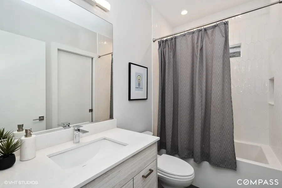 3623 N Leavitt - Roscoe Neighborhood by LivModern - Photo 31