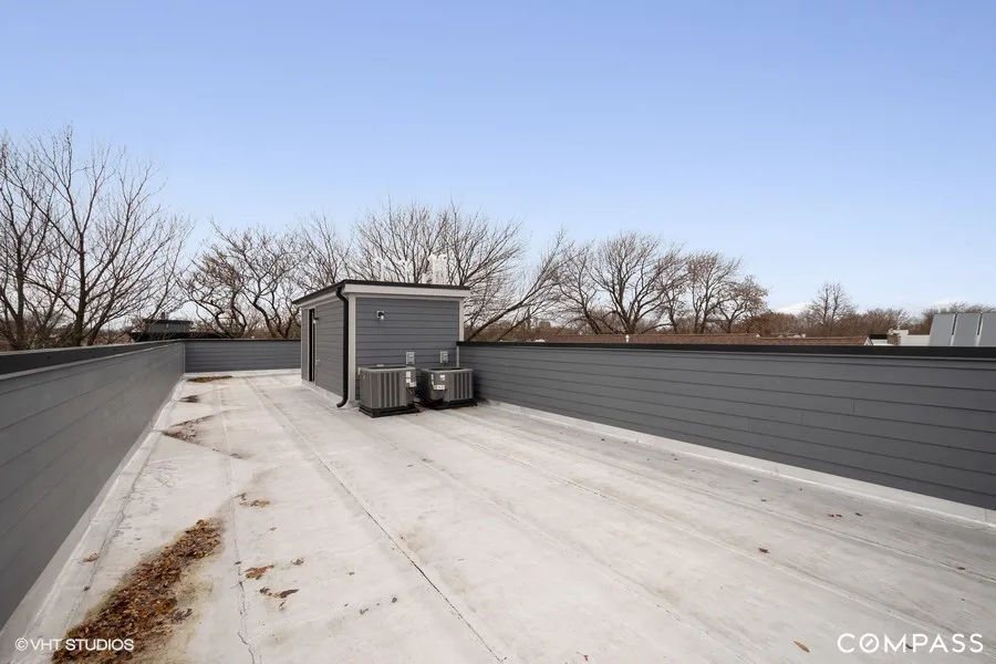 3623 N Leavitt - Roscoe Neighborhood by LivModern - Photo 29