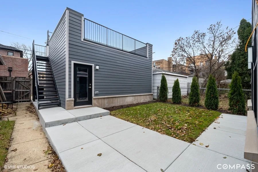 3623 N Leavitt - Roscoe Neighborhood by LivModern - Photo 2