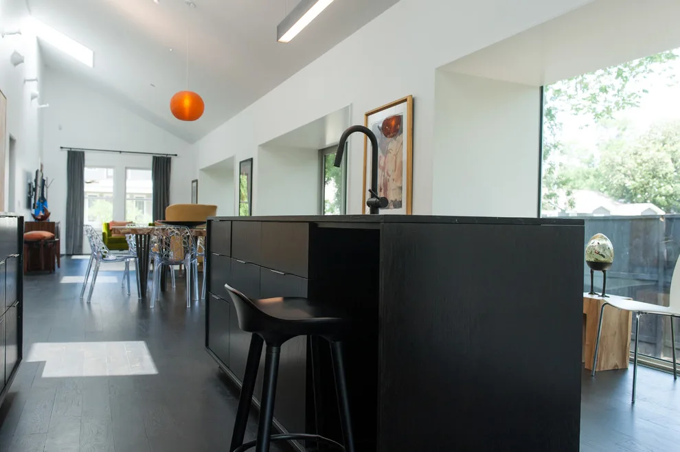 Cordell Contemporary Transformation by Crafted Custom Homes + Renovations - Photo 22