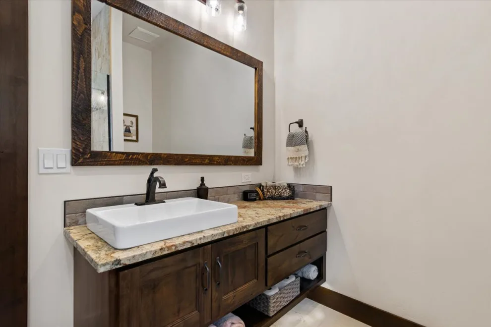 Mountain Range by Monarch Custom Homes - Photo 32