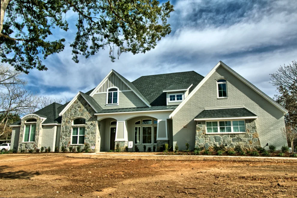 Transitional Interior in a Cottage/Craftsman Style by Oakmark Signature Homes - Photo 18