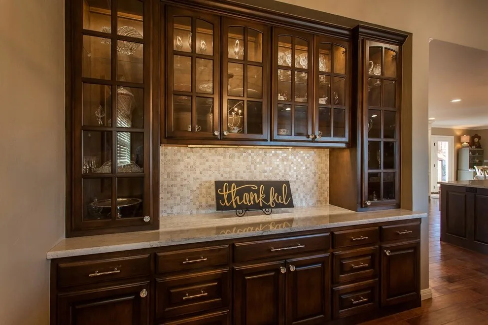 Country Club Drive Kitchen and Living Room by Bobby Murray Homes LLC - Photo 2